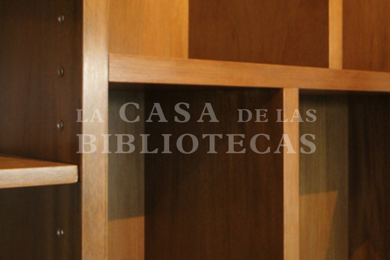 Biblioteca Moderna en madera estantes fijos